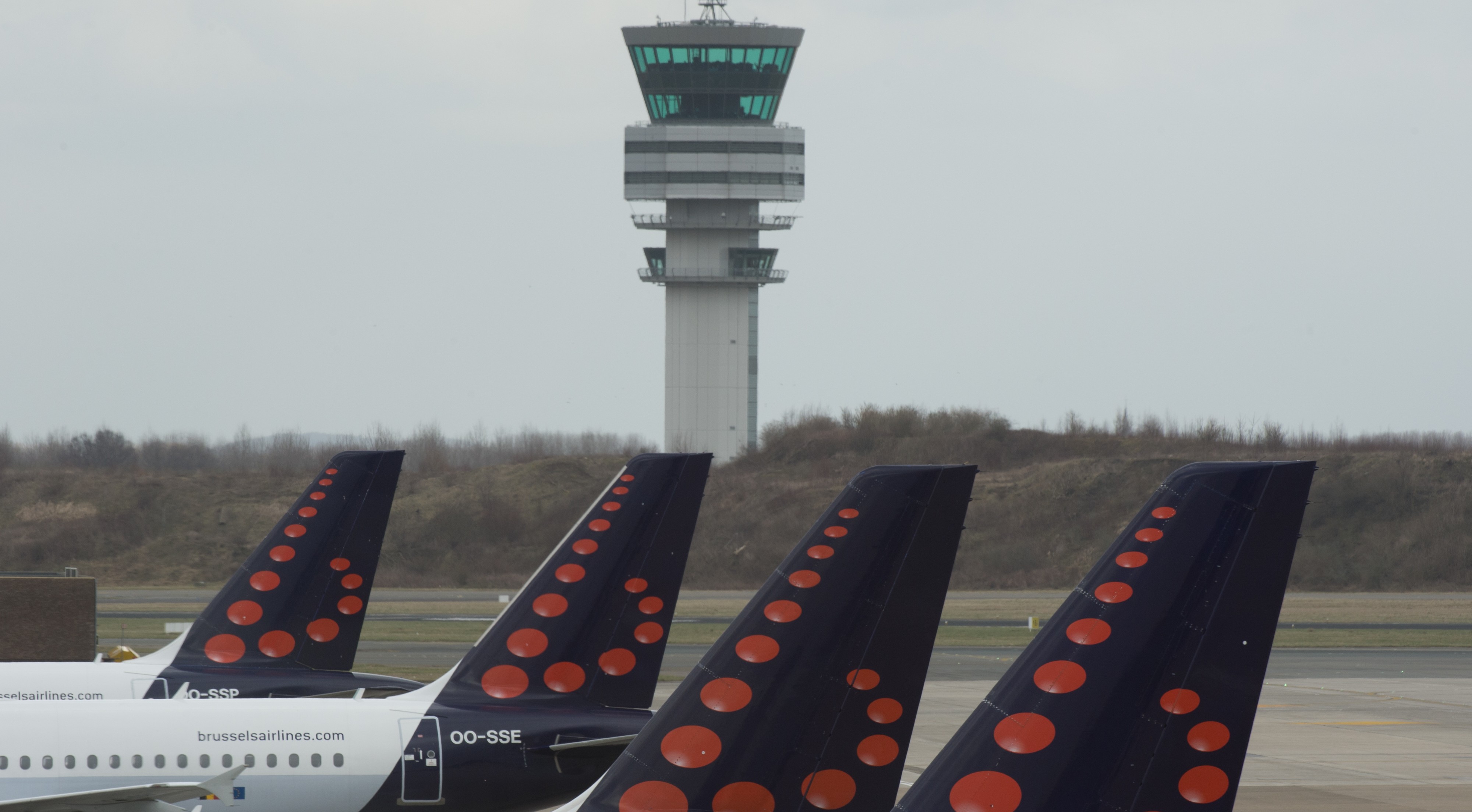 20150304 - ZAVENTEM, BELGIUM: Illustration picture shows Lufthansa and Brussels Airlines airplanes on Wednesday 04 March 2015 at Brussels Airport in Zaventem. BELGA PHOTO BENOIT DOPPAGNE