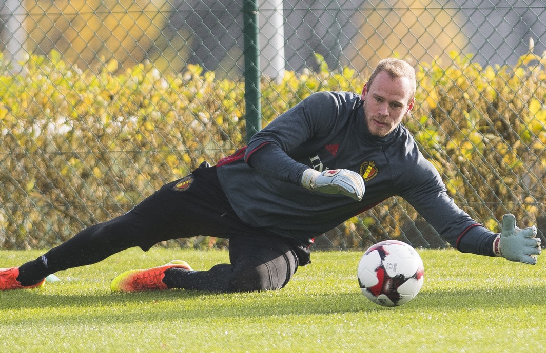 Belgium's goalkeeper Matz Sels pictured in action during a training of the Belgian national soccer team Red Devils, on Friday 11 November 2016, in Tubize. The Red Devils prepare a World Championships 2018 Qualification game against Estonia on November 13th. BELGA PHOTO LAURIE DIEFFEMBACQ
