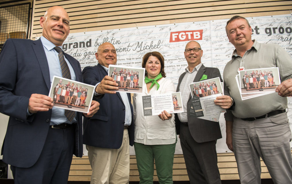 ACLVB-CGSLB liberal union chairman Mario Coppens, ABVV/FGTB socialist union chairman Rudy De Leeuw, ACV/CSC general secretary Marie-Helene Ska, ACV/CSC christian union chairman Marc Leemans and FGTB General secratary Robert Vertenueil pose for the photographer ahead of the presentation of the report of the Michel government by the common trade union front, Tuesday 04 July 2017, in Brussels. BELGA PHOTO LAURIE DIEFFEMBACQ