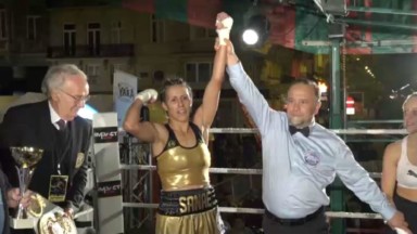Réunion de boxe de Bruxelles : victoire de la Belge Sanae Jah