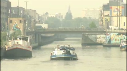 Se baigner dans le canal de Bruxelles, une mauvaise idée interdite et dangereuse - BX1