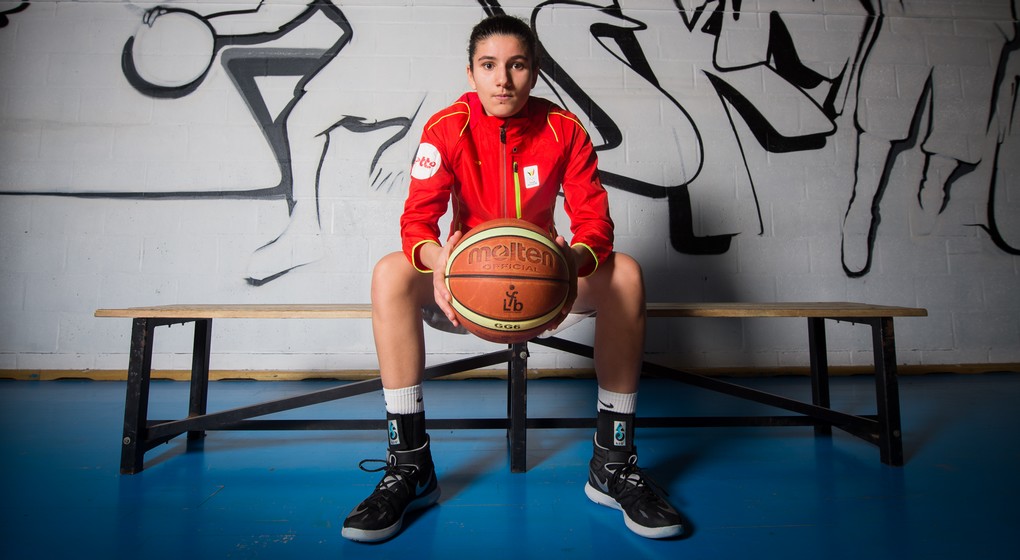Basket-ball : Hind Ben Abdelkader devient la 3e joueuse belge à rejoindre la prestigieuse WNBA - BX1