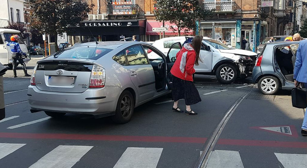 Collision place Blyckaerts à Ixelles : le tram 81 remplacé par des T-bus entre Flagey et Montgomery - BX1