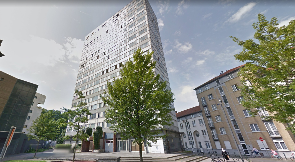 Molenbeek: la tour Brunfaut et ses 97 appartements vides depuis déjà deux ans - BX1