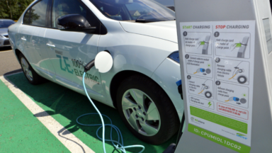 Le réseau bruxellois de bornes de recharge pour les véhicules électriques étendu cet hiver