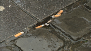Ville de Bruxelles : plus de 850 amendes pour des mégots de cigarette jetés à terre