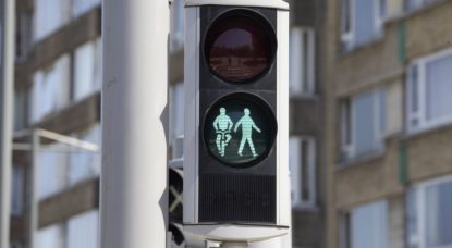Feu vert - Feu de signalisation pour cyclistes et piétons - Belga Nicolas Maeterlinck