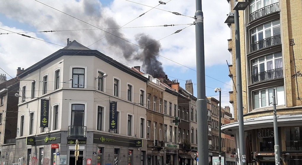 Incendie Place Flagey Ixelles - 11052020 - Twitter Jean-Marc Hans