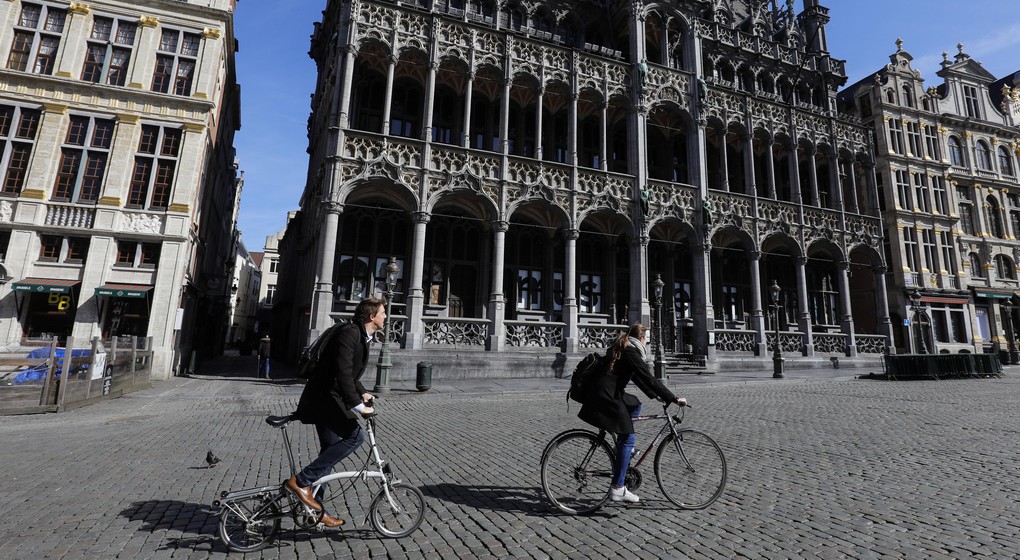 Grand Place Vide Cyclistes - Belga Thierry Roge