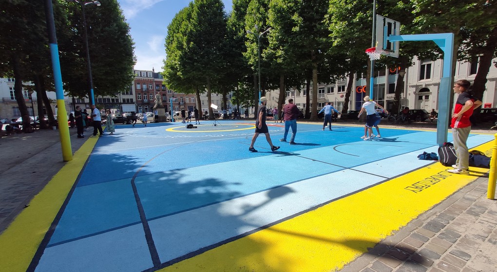 Nouveau terrain de basket-ball Place Nouveau Marché aux Grains - Belga Gaelle Ponselet