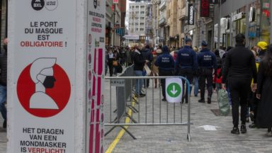 Rue Neuve : la communication sera “renforcée” et une concertation menée avec les magasins pour les files d’attente
