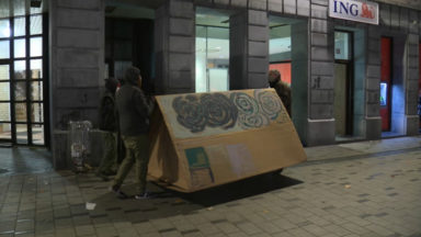 Sans-abrisme : des tentes en origami pour dormir en rue