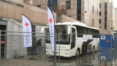 La Croix-Rouge déplace son bus de testing au centre du Samusocial à Evere