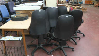 Un don de chaises de bureau pas si évident