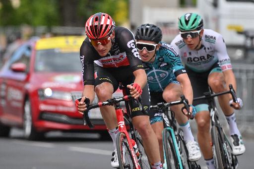 Criterium Du Dauphine Demonstration De Brent Van Moer Vainqueur En Solitaire De La Premiere Etape Bx1