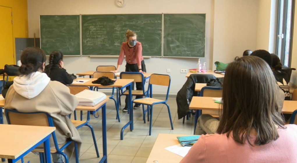 École Secondaire Bruxelles Classe Examen - Capture BX1