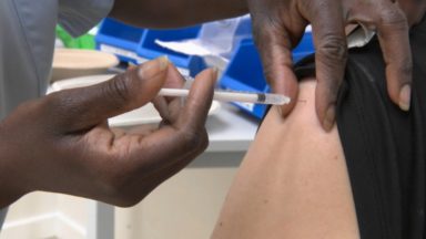 Covid-19 : la désinformation mine la confiance des citoyens envers les vaccins