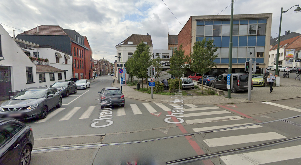 Carrefour Chaussée de Saint-Job Place de Saint-Job - Capture Google Street iew