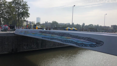 Deux nouvelles passerelles cyclo-piétonnes au-dessus du canal pour relier Molenbeek et Bruxelles-Ville