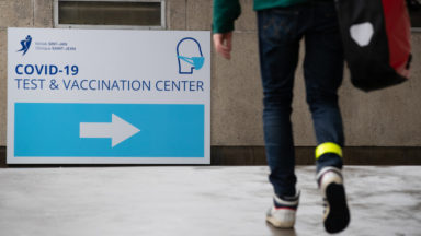 Trois centres de vaccination bruxellois fermeront bientôt leurs portes