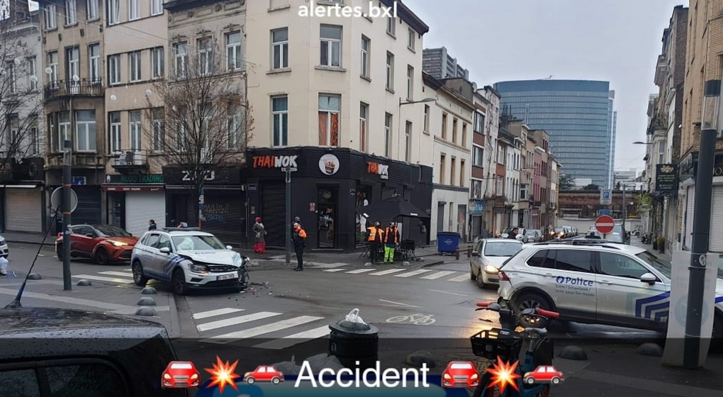 Accident Voitures de Police Rue Rogier Rue de Brabant Schaerbeek - Facebook Alertes Contrôles de Police-Infos Bruxelles