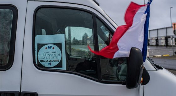 Convoi de la Liberté Heysel Drapeau France - Belga Jonas Roossens