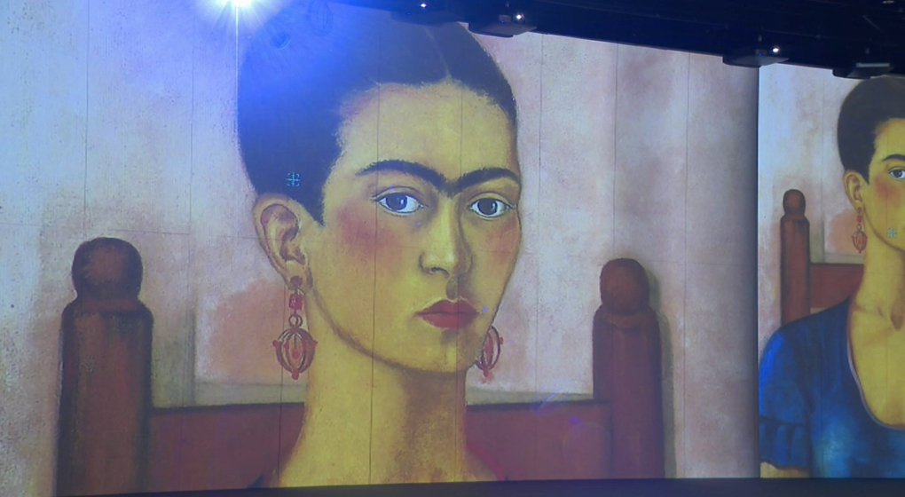 “Viva Frida Kahlo”, la exposición inmersiva para sumergirte en la obra de la artista