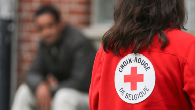La Croix-Rouge d’Etterbeek développe sa nouvelle vestiboutique