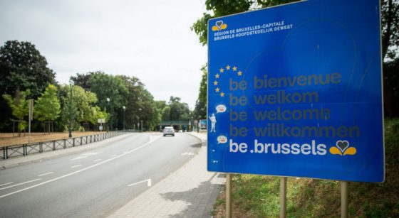 Panneau Bienvenue Région bruxelloise - Belga James Arthur Gekiere