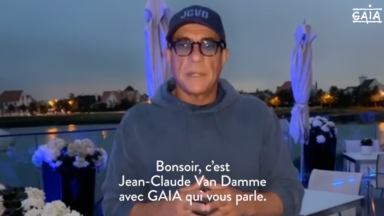 Jean-Claude Van Damme demande l’interdiction de l’abattage sans étourdissement (vidéo)