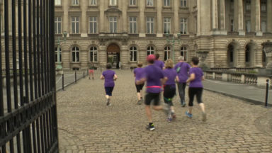 Pour la première fois, une course est organisée dans les jardins du Palais royal