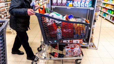 Légumes, lait, pain… : Testachats dénonce l’inflation dans les supermarchés