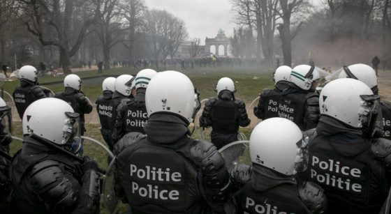 Police Manifestation Cinquantenaire - Belga Hatim Kaghat