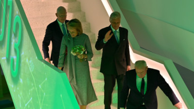 Le couple royal en visite au nouveau siège de BNP Paribas Fortis