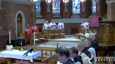 Les expatriés britanniques ont rendu hommage à leur Reine lors d’une messe anglicane à Ixelles