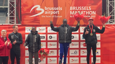 Dominic Mibei remporte le marathon de Bruxelles, le Bruxellois François Clais arrive à la 3ème place