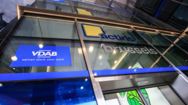 Emploi : Actiris et le VDAB poussent les employeurs de la périphérie à recruter à Bruxelles