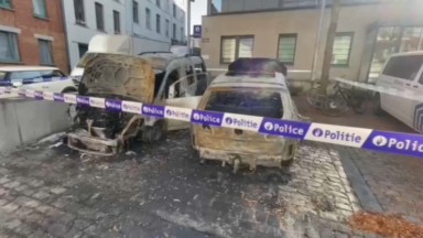 Marolles : deux voitures incendiées à côté du commissariat de police