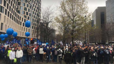 10.000 policiers manifestent dans le centre de Bruxelles, gros embarras de circulation