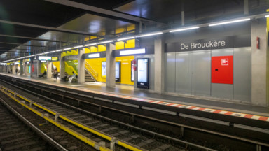 Un corps retrouvé vendredi devant la station De Brouckère : une enquête est en cours