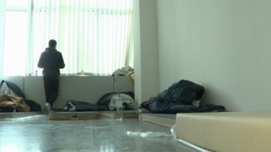 Occupation de demandeurs d’asile à Schaerbeek : la Région soutient les démarches judiciaires du propriétaire