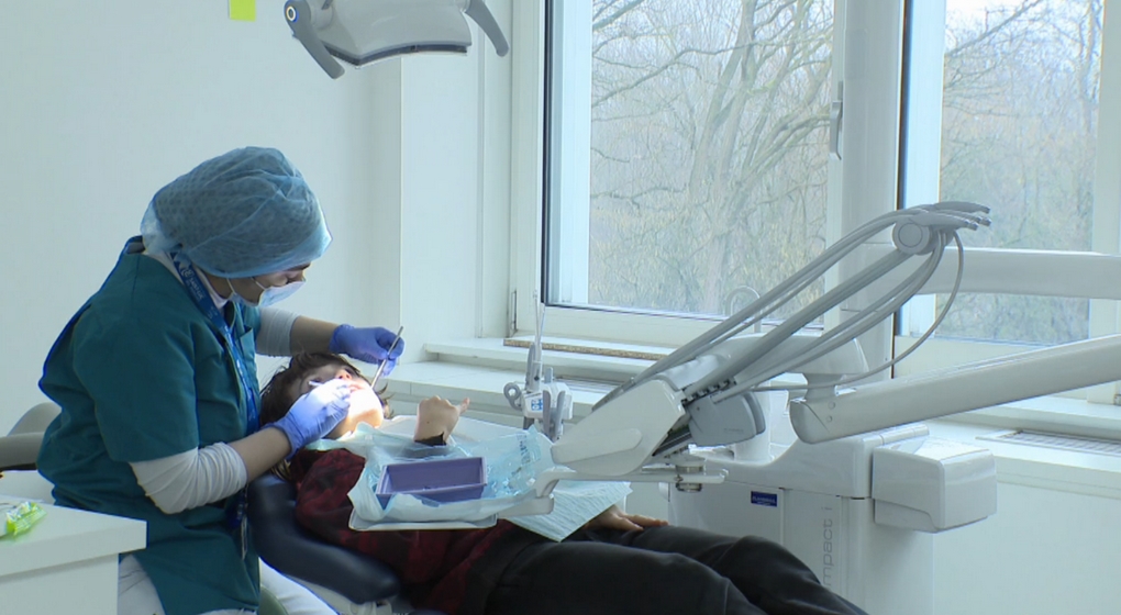 Nouvelle école dentisterie Saint-Luc Hôpital - BX1