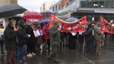 Des centaines de personnes manifestent pour le droit au logement pour les Housing Action Days