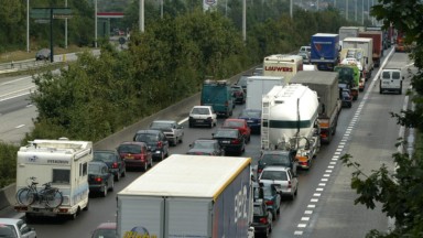 Par rapport à 2020, les bouchons sur les autoroutes vers la Wallonie sont plus importants en soirée