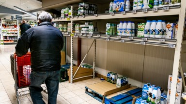 Colère des agriculteurs: les supermarchés réapprovisionnent progressivement les rayons