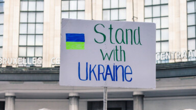 Un rassemblement silencieux en hommage aux prisonniers de guerre ukrainiens