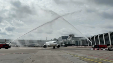 World Police & Fire Games : l’avion de la délégation bruxelloise arrosé à son arrivée à Brussels Airport
