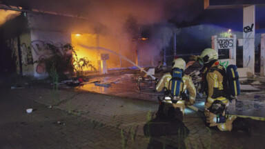 Incendie dans une station-service désaffectée à Anderlecht : un pompier blessé