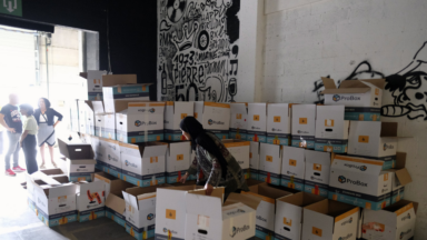 Un millier de tonnes de dons déjà collectés au hub humanitaire d’Anderlecht