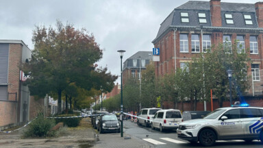 Alerte à la bombe dans trois écoles : le parquet de Bruxelles ouvre une enquête
